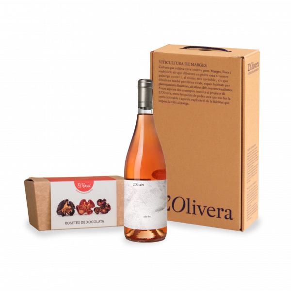 "Roses and wine: the couple that never fails" set